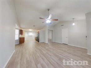 7743 W Dreyfus Dr in Peoria, AZ - Building Photo - Building Photo