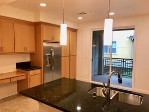 589 San Rivera Terrace in Sunnyvale, CA - Building Photo - Building Photo