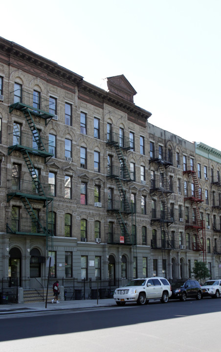 610-612 St Nicholas Ave in New York, NY - Building Photo