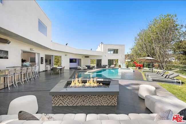 property at 2666 Hutton Dr