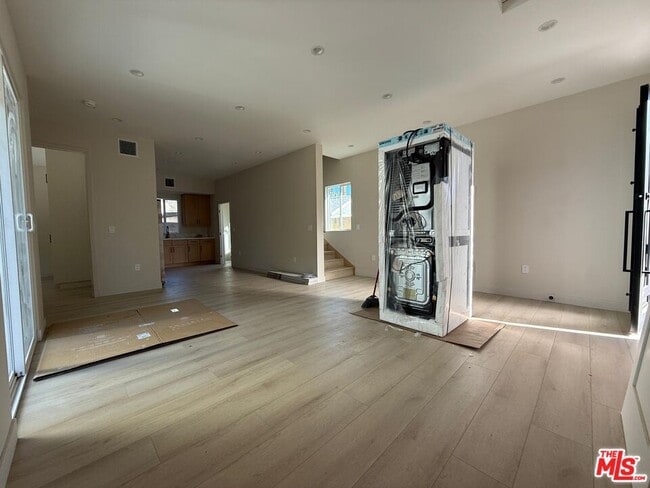 7342 Forbes Ave in Los Angeles, CA - Building Photo - Building Photo