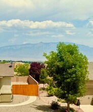 920 Crown Ct NE in Rio Rancho, NM - Building Photo - Building Photo