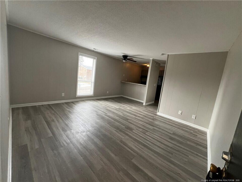 5850 Century Oaks Dr in Fayetteville, NC - Building Photo