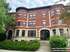 1855 Beacon St, Unit 3-bed 1-bathU3 Brookline in Brookline, MA - Building Photo