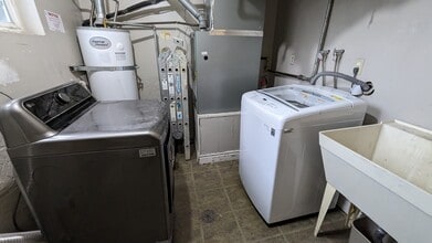 163 Gifford Ave, Unit D in San Jose, CA - Building Photo - Building Photo