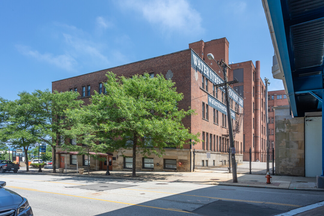 Water Street in Cleveland, OH - Building Photo