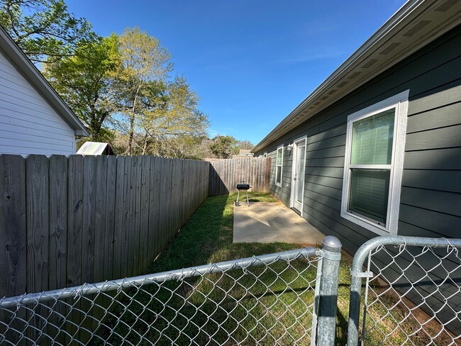 109 Cook St in Arp, TX - Building Photo - Building Photo