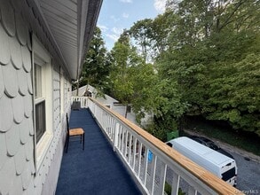 76 Bayview Ave in Northport, NY - Building Photo - Building Photo