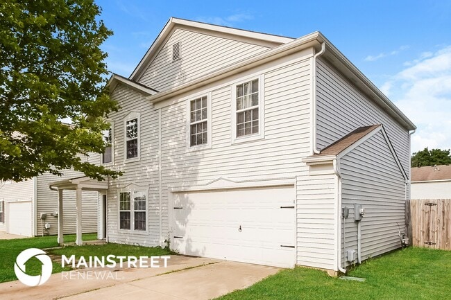 8118 Gathering Ln in Indianapolis, IN - Building Photo - Building Photo