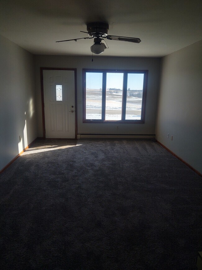 25 2nd St NE Rentals in Altura, MN