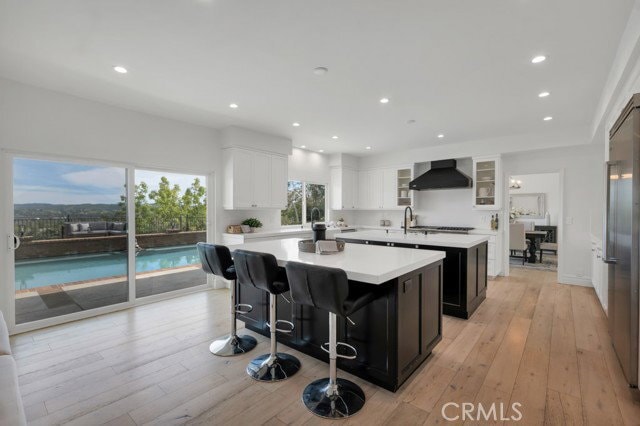 5952 Woodland View Dr in Los Angeles, CA - Building Photo - Building Photo