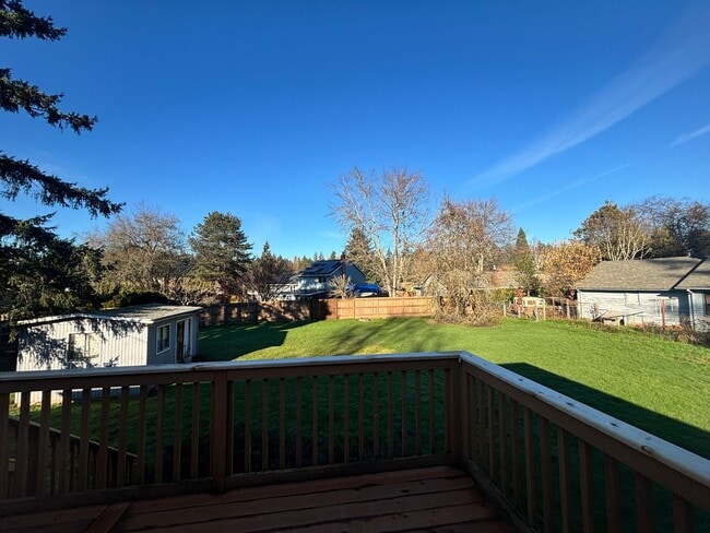 19265 SW Baseline Rd in Beaverton, OR - Building Photo - Building Photo