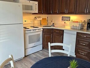 1950 Weaver St, Unit 1950 in State College, PA - Foto de edificio - Building Photo