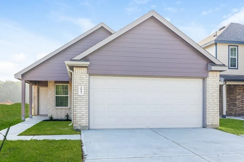 2843 Briggs Dr in Conroe, TX - Foto de edificio
