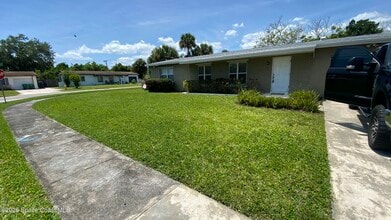 2125 Emerald Ct in Merritt Island, FL - Building Photo - Building Photo