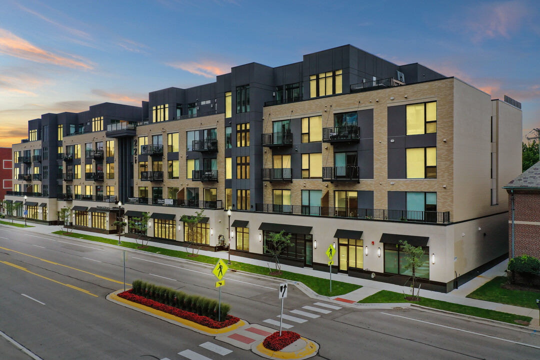 Billings Place Luxury Community in Royal Oak, MI - Building Photo