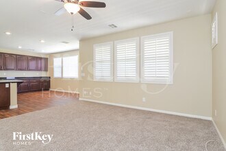 10032 S Silver Cliff St in Las Vegas, NV - Building Photo - Building Photo