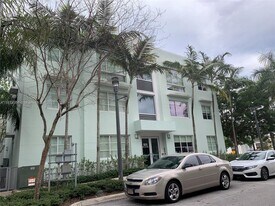 805 SE 3rd Ave in Fort Lauderdale, FL - Building Photo