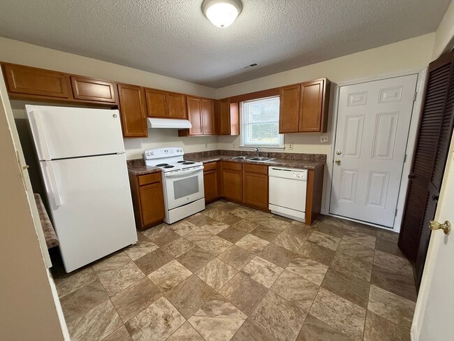 203 Appaloosa Dr in Jacksonville, NC - Building Photo - Building Photo