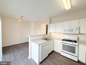 112 Rabbit Chase Dr in Laurel, MD - Building Photo - Building Photo