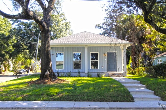 1416 N Hayne St in Pensacola, FL - Building Photo - Building Photo