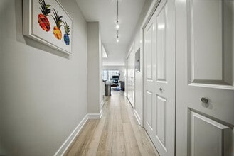 899 Pine St, Unit FL16-ID1461468P in San Francisco, CA - Building Photo - Building Photo