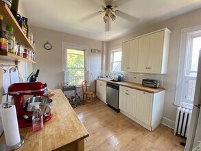 124 Calumet St, Unit 3 in Boston, MA - Building Photo - Building Photo