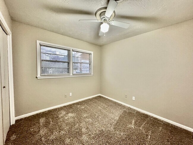 4910 9th St in Lubbock, TX - Building Photo - Building Photo
