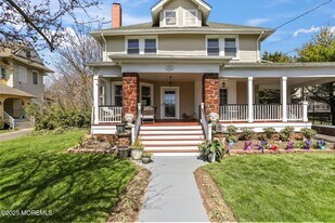 125 Morris Ave in Long Branch, NJ - Building Photo