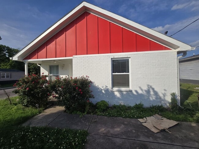 property at 1528 16th Ave N