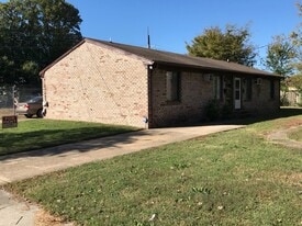 2804 Myrtle Ave, Unit Apt.A in Norfolk, VA - Building Photo