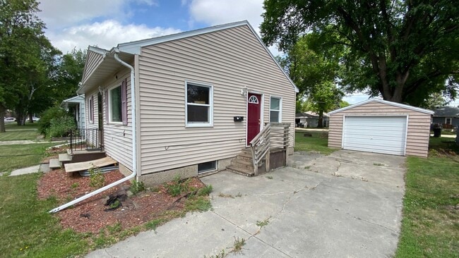 2616 6th Ave N in Grand Forks, ND - Building Photo - Building Photo