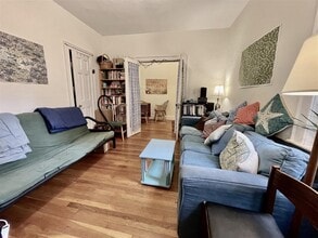 77 Martin St, Unit 1 in Cambridge, MA - Building Photo - Building Photo