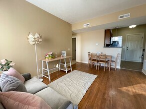 The Melrose in Omaha, NE - Building Photo - Building Photo