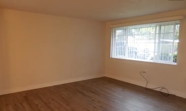 1109 E 30th St in Vancouver, WA - Foto de edificio - Building Photo