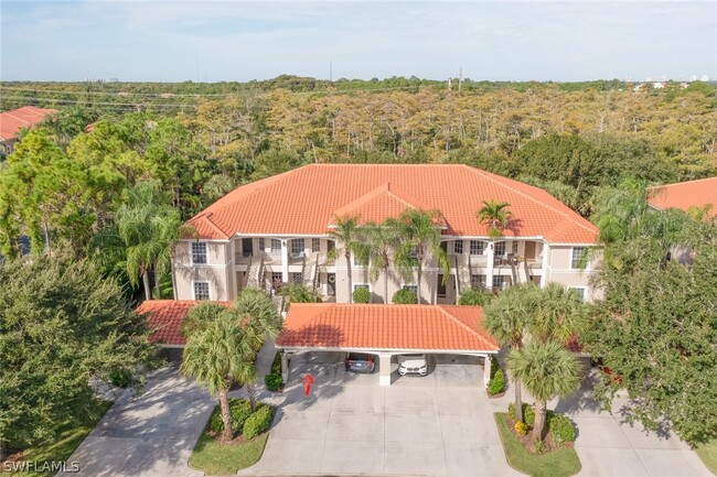 12005 Matera Ln in Bonita Springs, FL - Foto de edificio - Building Photo