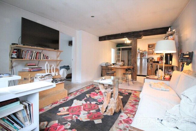 Spacious 2 Bed LOFT in Williamsburg! in Brooklyn, NY - Building Photo - Building Photo