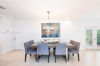 829 Malaga Ave in Coral Gables, FL - Foto de edificio - Building Photo