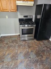 4412 E 143rd St in Cleveland, OH - Foto de edificio - Building Photo