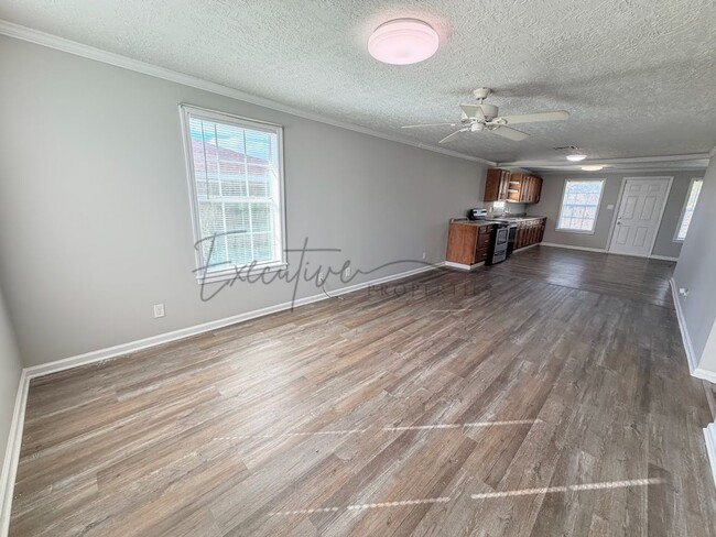 423 Broussard Ln in Lake Charles, LA - Building Photo - Building Photo