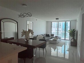 300 Sunny Isles Blvd, Unit 4-1104 in Sunny Isles Beach, FL - Building Photo - Building Photo