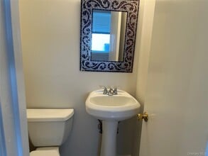 92 Harbor Rd in Port Washington, NY - Building Photo - Building Photo