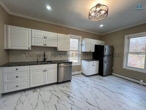 380 Wilson Rd in Fall River, MA - Building Photo - Building Photo