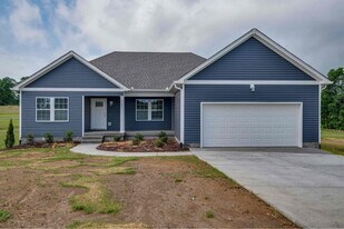 648 S Tunnel Rd in Gallatin, TN - Building Photo