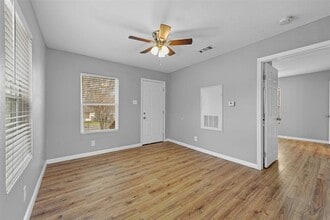 620 E Gandy St in Denison, TX - Building Photo - Building Photo
