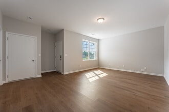 5705 Roy's Ridge in Loves Park, IL - Building Photo - Building Photo
