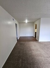 Telshor Apartments in Las Cruces, NM - Building Photo - Building Photo
