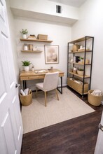 167 Danforth Ave, Unit 2 in Jersey City, NJ - Foto de edificio - Building Photo