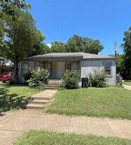 1718 8th St in Wichita Falls, TX - Building Photo