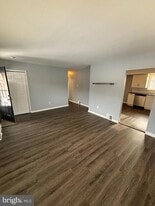 45 Penn Ave in Coatesville, PA - Building Photo